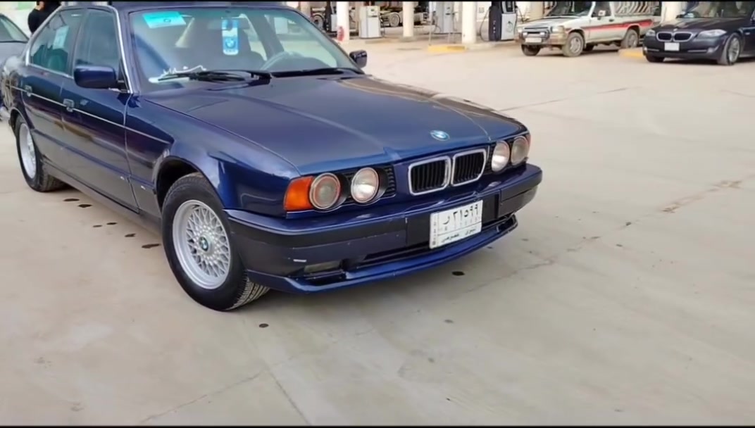 بي ام دبليو 525
  اوتماتيك 
مكينه كبس 
رقم نينوئ 
شرط التحول 
موديل 1991
تبريد تدفاه شرط
طخم تاير 
سياره جاهزه من كلشي
فقط بس صبغ جماليه 
‏‪***********‬‏
$؟
