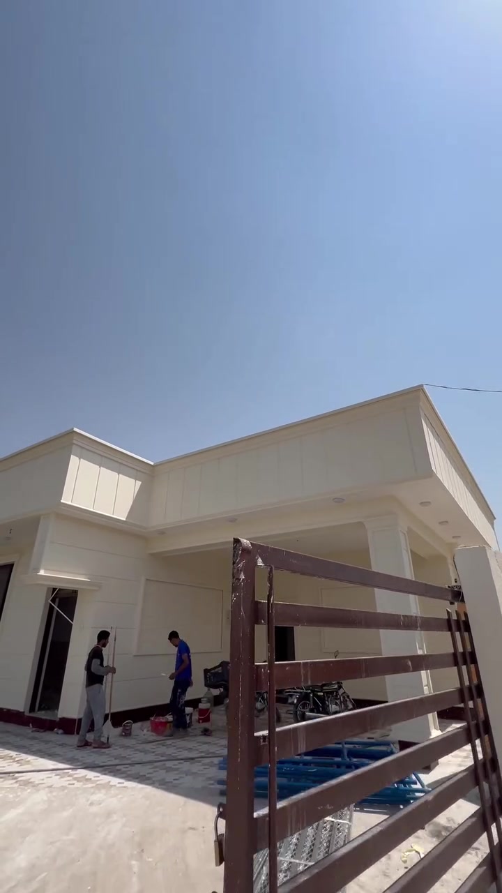 السلام عليكم
يوجد كادر صبغ وديكور والفوم التركي والعمل في جميع النواحي والاقضية والمحافظات وبأسعار مناسبة***********
