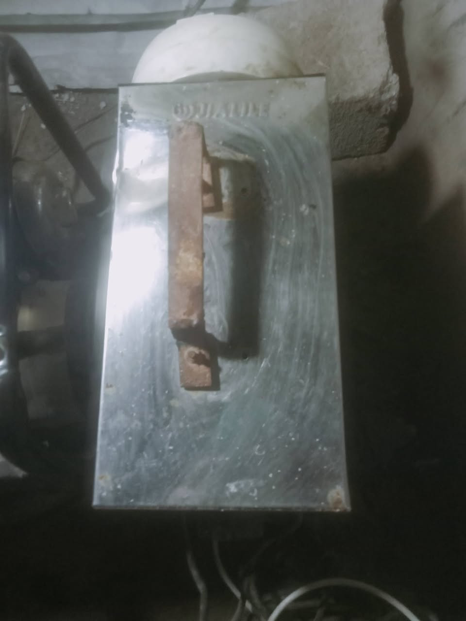 للبيع السعر كلهن 250 نضيفات جدا ما داخلات تصليح دريل ثقب وتفليش وشد براغي مع تحويلة ثقب حديد ايضا وكتر انجكو افضل شركة وكوسرة حجم كبير ومكينة لحيم


**إذا كنت صاحب هذا الإعلان وتريد حذفه لأي سبب، رجاءا أرسل رسالة إلى الدعم الفني**