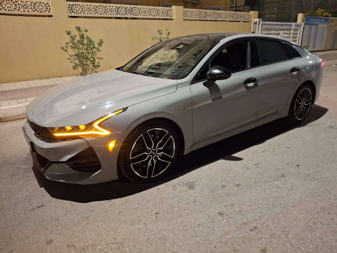 K5 gt 2024
ماشيه 37 الف كم
4كامرات 

سعر 220 
***********
