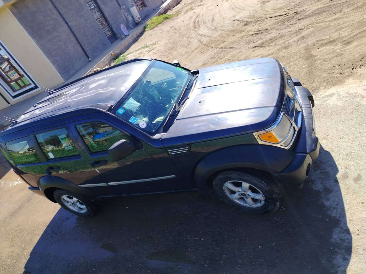 السلام عليكم ورحمة الله وبركاته  للبيع سياره دوج نترو 2008
كما موضحه بصور مع السونار
بغداد رقم دولي 
*بيهه يطلع صوت بلمحرك بغيره ماعرف موجود بلفيديو موثق
مستعجل على بيعتهه
السعر •••• اتصل ومانختلف انشاء الله 
***********
***********
