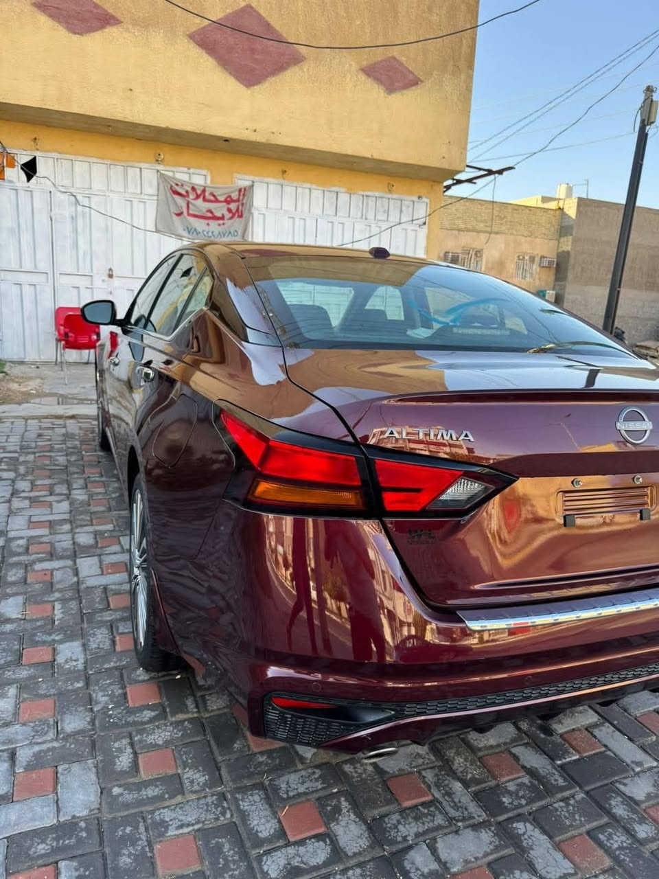 نيسان التيما 2023 فئة SL اعلى فئة يعني فووول للأخير اللون برغندي مميز المرغوب
ماشية 15 Mil السيارة جديدة جداً بحالة الوكالة
حتة كتلوك السيارة بيهة السبير ما نازل 
وو مواصفات ال SL معروفة بعد

رادارت 360 وكامرات 360
 فول تحكمات توقف ذاتي قيادة ذاتية
فتحة سقف
 شاشة كبيرة وتحديد مسار
وكشنات تحكم
تدفئة ب كشنات والستيرن
تشغيل عن بعد
 وو....الخ بعد بيهة هواي مواصفات
حادثهة خفيف جداً حافة البنيد وحافة الجاملغ مصلح نفسة وراجع ما مبدل ولا قطعة
 السيارة ليبل واحد


**إذا كنت صاحب هذا الإعلان وتريد حذفه لأي سبب، رجاءا أرسل رسالة إلى الدعم الفني**