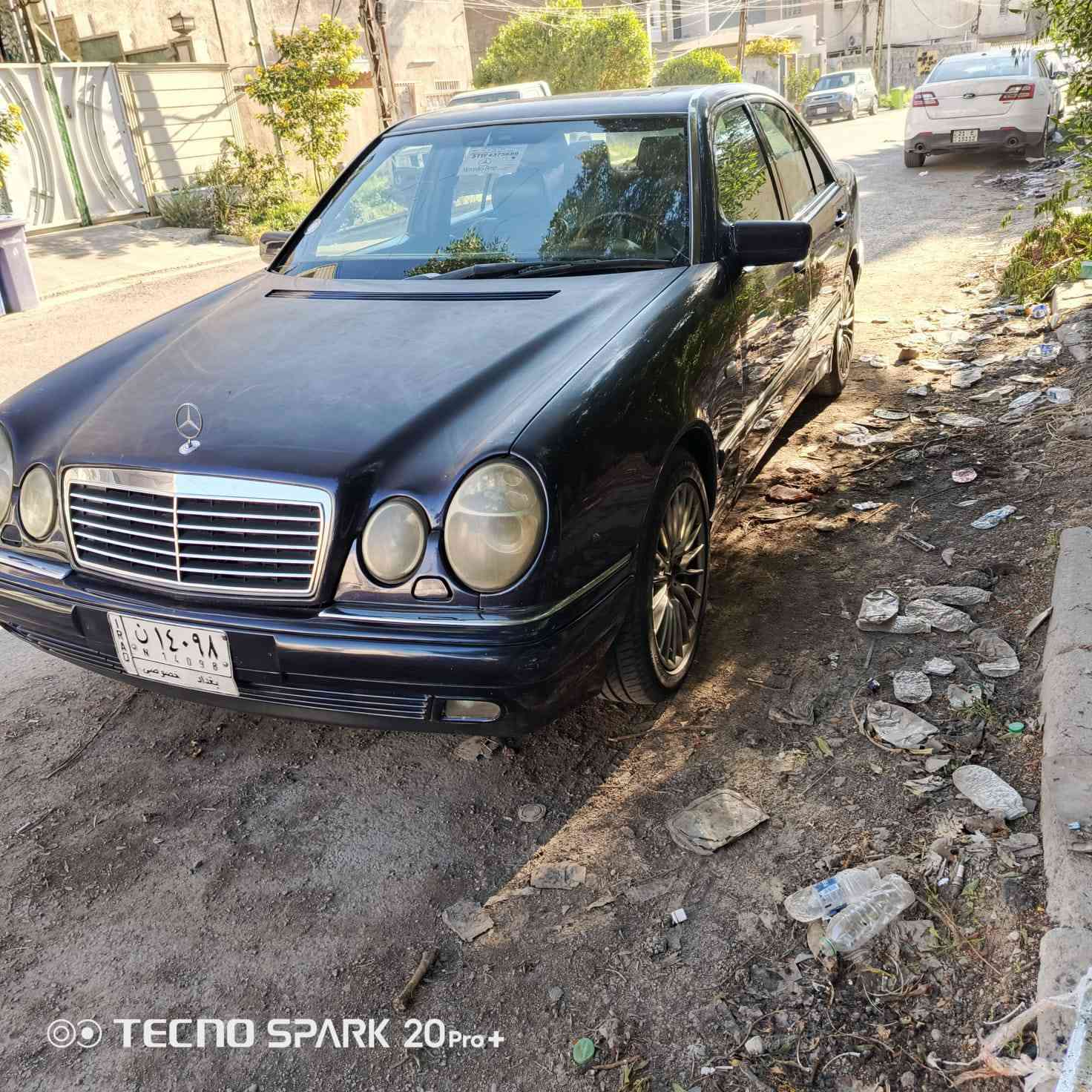 السلام عليكم البيع مارسدس ام عيون مديل 1997 محرك بلادي تبريد شغال تدفئه شغاله رقم بغداد السعر 73 
***********
