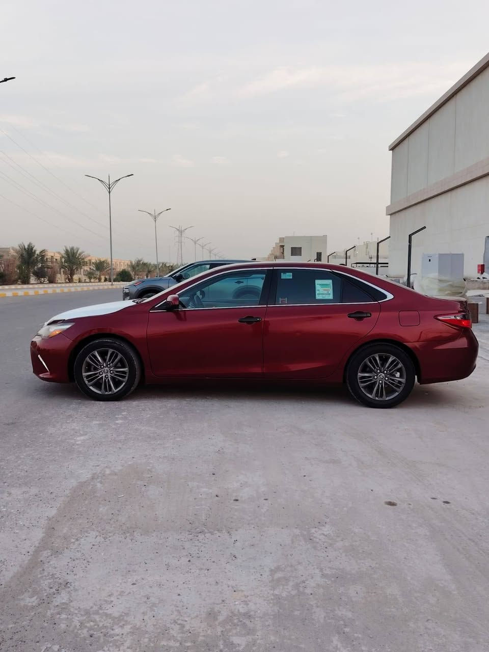 السلام عليكم للبيع بسعر 145 كامري وراد اميركي 2016 Se الضرر فقط بنيد وشويه بجاملغ حك شبر بدون داخل السياره حيل جديده مكينه 2500 شرط مامفتوحه وكير شرط مامفتوح صدر تخم تايرات جدد داخل لونين جلد العنوان تكريت
***********
