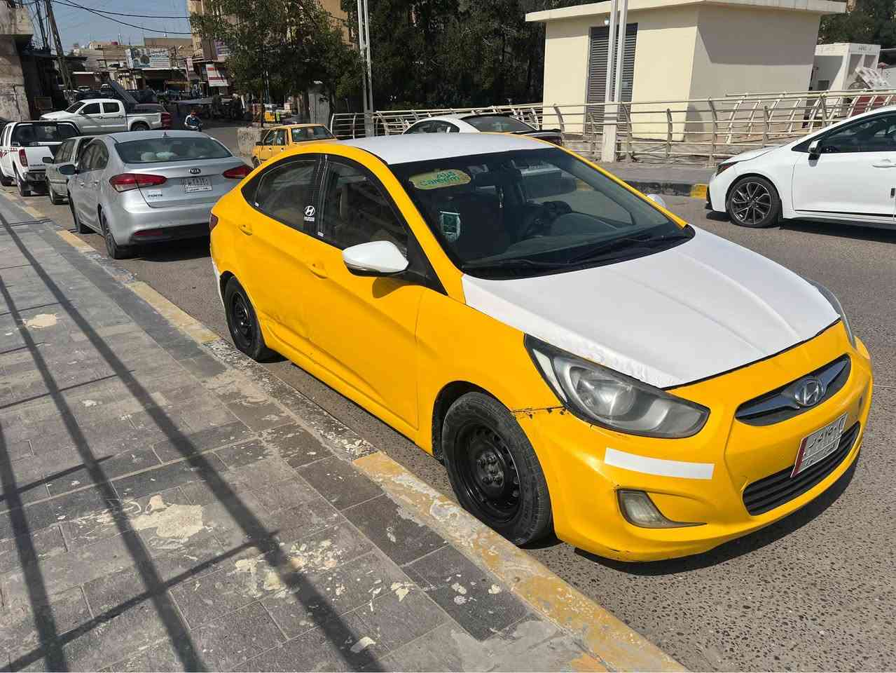 السلام عليكم من رخصة الادمن
اكسنت مديل ١٢خليجي دواخل عسلي مكينه كير جدد تبريد ثلج البدي شوف العين ابيعلك كوم حديد راعيها بالجزائر ويريد تحويل  مكان السياره ابي الخصيب - البهادريه توها مصفره غرامات وهيئه السعر ٧٠ وبيها مجال للطيبين للعلم نقص حداده خلفيه الرقم *********** البصرة, العراق
