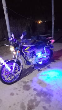 2025,,200,,07883779022,,