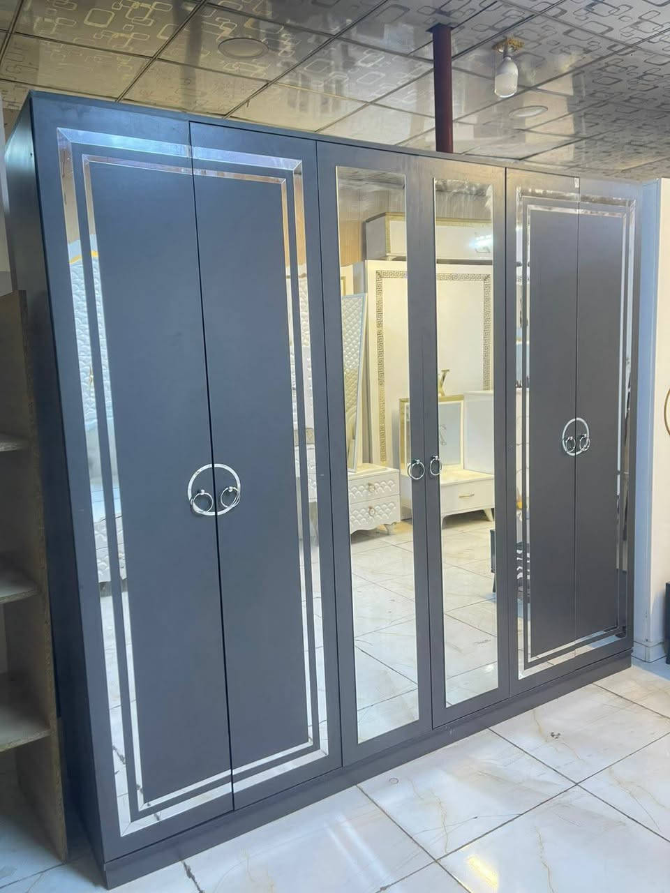 غرفه ترڪي سعرر 450عنوان بغداد حجز واتساب فقط  ***********
