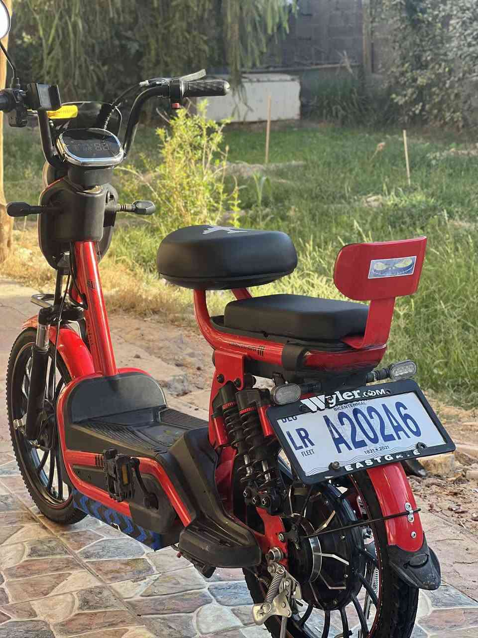 السَلٱمٌ عـَلـْيگمّ-ۈرحـْمّـٌة ٱللـّہ ﯙبُرگـّاتہ 
عِنـ.̷̷̸̷̐ـديّ  بايسكل شحن
اربع بطاريات فول موصفات 
شاشه اي عطل يبين عندك في الشاشة
سرعه حقيقيه 60
بصمه عدد 2
سويج عدد 2 السعر 250 وبي مجال
 المكان بابل مركز ( بكرلي ) الرقم الاستفسار ***********
