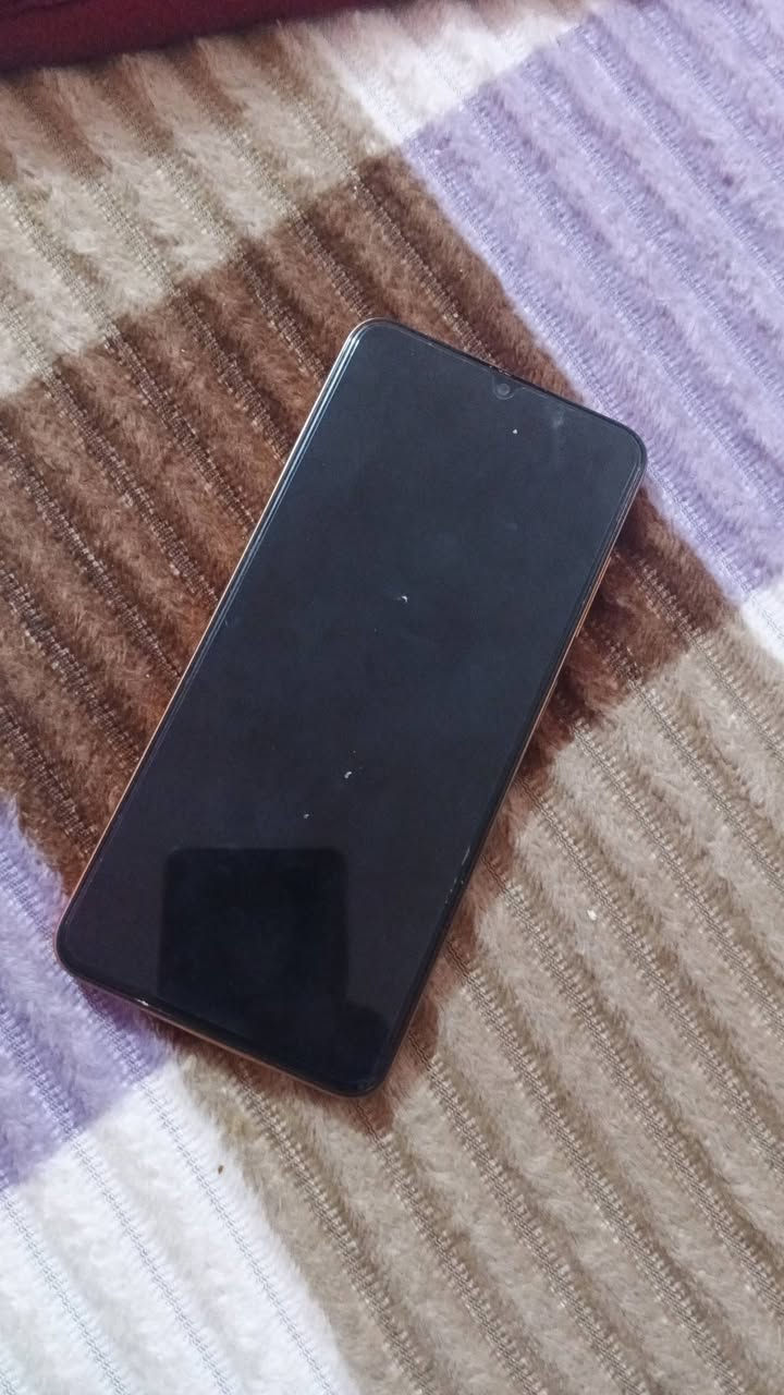 السلام عليكم شبيه ال17جهاز راقي بالستخدام ذاكره 128جهاز نضام اندرويد وياه كارتونه وشاحنه ستخدام سبوع ويا كارتونه وشاحنه سعره 100الشراي يتصل اويدخل خاص ***********
