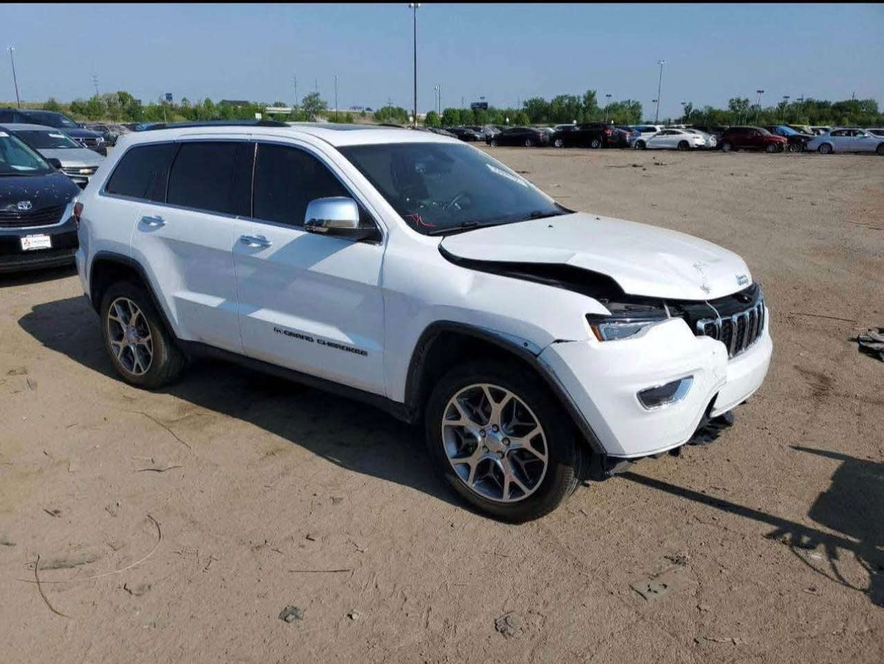 *جيب كراند شيروكي (لاريدو)
*jeep Grand Cherokee*
*Laredoo limited*
*موديل 2022 آخر إصدار.
*ماشي43 الف مايل قابل لزيادة.
*حادثه بس بونيت بدون دواخل.
*ايرباك كله مرجع مال شركة.
*فئة المواصفات لمتد فقط بدون بانوراما و رادار امامي.
*بصمة وتشغيل عن البعد.
*ابواب بصمة.
*صندوق شفط و كهرباء.
* سقف سلايد.
*تحكمات كامل استيرن.
*استيرن هيتر.
*كشنات جلد و كهرباء وتدفئة.
*تبريد مركزي.
*لايتات LED و زنون.
.LED بك لايت *
*كاميرة خلفي.
* حساس خلفي.
*عليها وياله 20 انج تو سايز بلادي.
(السيارة رقم أربيل تحويل بشرط محرك كير كهربائي
كلشي بشرط صدر امامي خلفي اكسل كله عل بلادي ما
ملعوب بي ولا برغي)
*السعر السياره 275 ورقة بها مجال بسيط.
*مكان السيارة كركوك.
*********** كركوك, العراق
