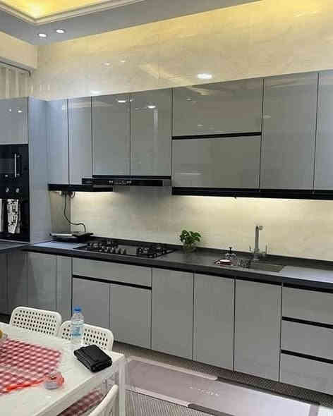 الترتيب و الجمال 😍😍

💙

كل التفاصيل موجودة بهذا المنشور للي يحب يستفسر عن العمل 👇🏼👇🏼👇🏼👇🏼

🧤مصداقيتنا و ياكم خلتنا بكل فخر نكول ماكو جودة مثل اللي احنا نشتغلها ونقدمها الكم  💙💙 

شركة المعين للمطابخ التركية يقدم لكم كل ما هو جميل و فخم و بأعلى جودة وبصناعة عراقية وبخبرة اكثر من 20 سنة في صناعة المطابخ 

 🕶️ و شرط الضمان يمنا مفتووووح 

☠️الداخل المنيوم تركي 🇹🇷 ثقيل محشى بالخشب الالماني أو الحديد يو 🇩🇪مع استخدام خشب الـ HDF التركي 🇹🇷 عالي الجودة والمقاوم للرطوبة 🚫

يكون ارتفاع الملحق 1 متر مقسم إلى 3 طوابق ينطيكم مساحة وحرية بالخزن كلش مريحة 💸

⛑️ يتم تقوية الرفوف الداخلية بالجسور الالمنيوم الثقيلة مما يسمح بتحمل كاااافة الأوزان ،،، 

 بالنسبه للسعر ( بعد التخفيض  ) 

يكون سعر المتر الأرضي 180 الف 

سعر المتر الملحق 180 الف 

سعر المتر الكوارتز الطبيعي الاعتيادي  150 الف

سعر المتر الكوارتز الطبيعي ابو الدمااار 175 الف 

📌📍 العنوان ديالى - بعقوبه - التحرير -    الفلكه الأخيرة بتاجه شارع الجاهزة 

كل الأيام متواجدين من 9 ص إلى 7
عدا يوم الجمعة ويفضل الحجز مسبقآ 💙

***********
