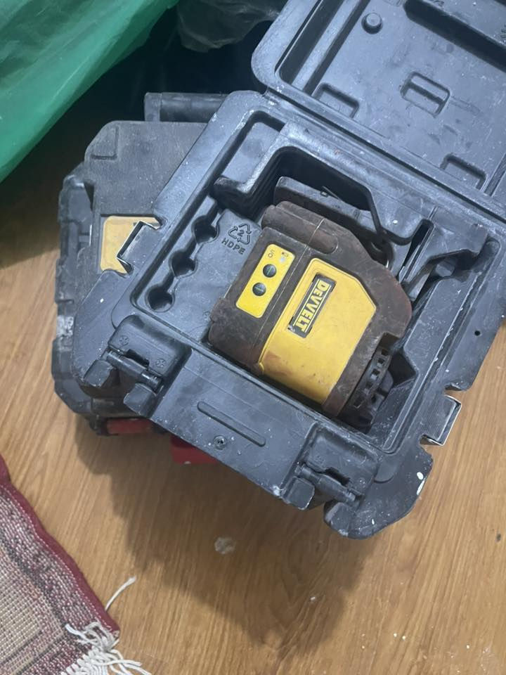 مكائن سنفرة عدد ٧+ ليزرات+خلاطات عدد ٢+ ايرليس
للبيع تواصل واتساب ***********
