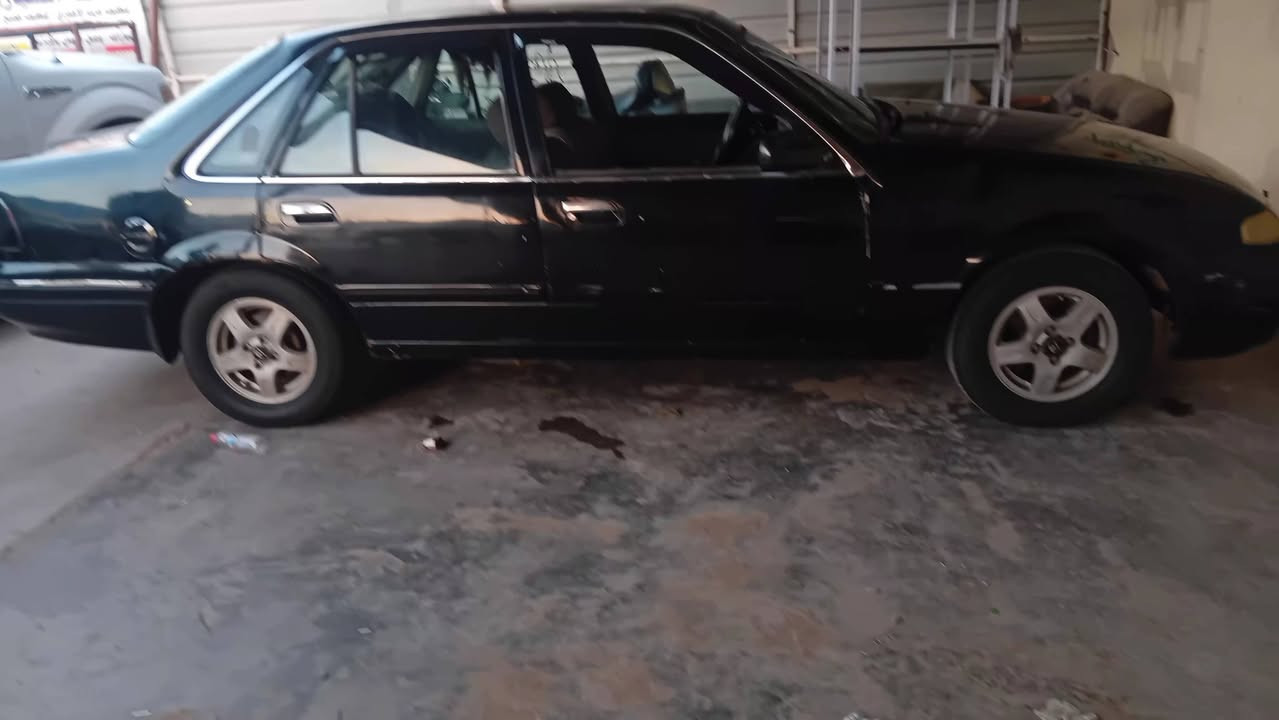 دايو برنس فراشة بغداد بسمي كير اوتو جديد حاوية منضومة تبريد جديدة وتخم تاير جديد محركها بي تنقيص دهن كل 20يوم لتر ومنضومة ألمي ولكور كلة جديد ترايك ١٧٠ مصبوغة عام مكانها بسماية لتواصل *********** السعر ٣٠ ورقة
