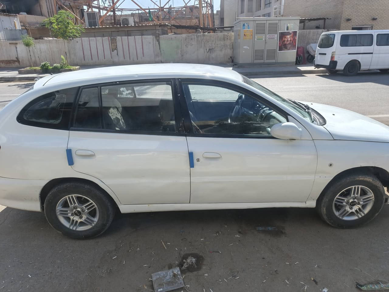 سلام عليكم
كيه ريو ستيشن موديل 2000 للبيع   سياره خير من الله  مكينه بيه خيط بخار يعني كل ٣الف كيلو متر تنقص نص لتر دهن  
سياره حلوه وكاعده 
تخم تاير ويل كل جديد  تبريد  عاطل 
باسمي رقم بغداد دولي   مكانه بابل  
السعر (33) وبيه مجال 
***********
