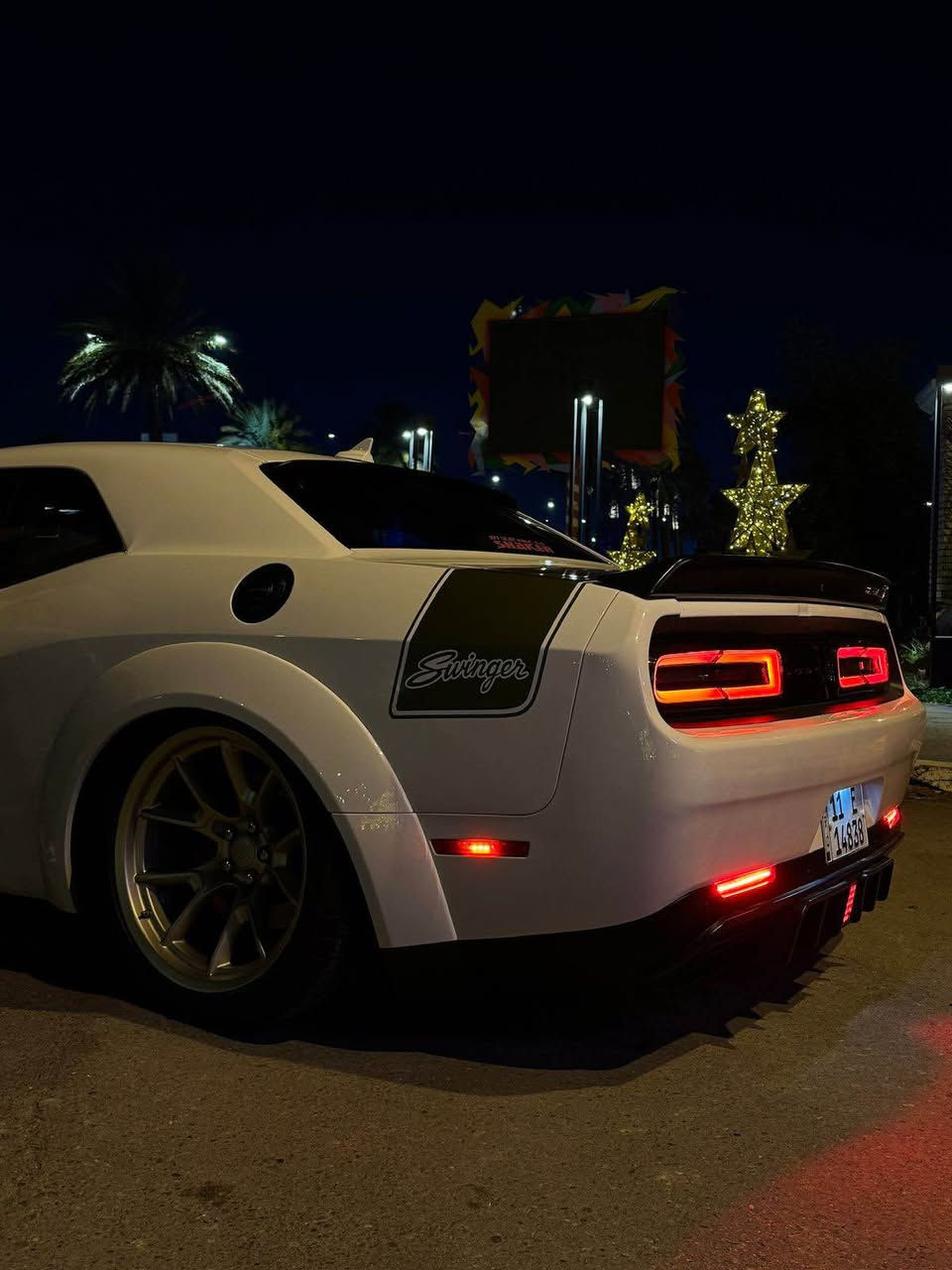 مكلف بنشر مراوس بشي اقل 
Shaker .Scat Pack.R/T.Swinger.Widebody
مديل 2023 النداء الاخير 
.ماشيه 12 ميل 
.حجم المحرك 6.400الفنه R/T
.حادث جامرولغ خلفي ربع صبغ فقط 
.ايرباك برده راجع سستم 
.سماعات هارمن كاردن
.رادار امامي 
.كشنات تدفه.تبريد
.كراسي كهرباء
.ويلات مال سوينكر نسخه خاصه
.تخم تاير شركة بيرلي 
.جكات اس تو كات باك قبل فتره شديتهن
.رقم بغداد
.هزه جديده 
السياره فول موصفات ماعده الفتحه لين سوينكر بدون فتحه بلادي 
•السياره بوضع الوكاله والله كلش جديده دواخل مختمه سوينكر ولسياره معروفه
2 بلعراق فقط وحده باربيل ووحده بغداد وسعرها هم حلو اريد مراوس بااقل لان عندي ضرف
+964 774 040 0073 بغداد, العراق

