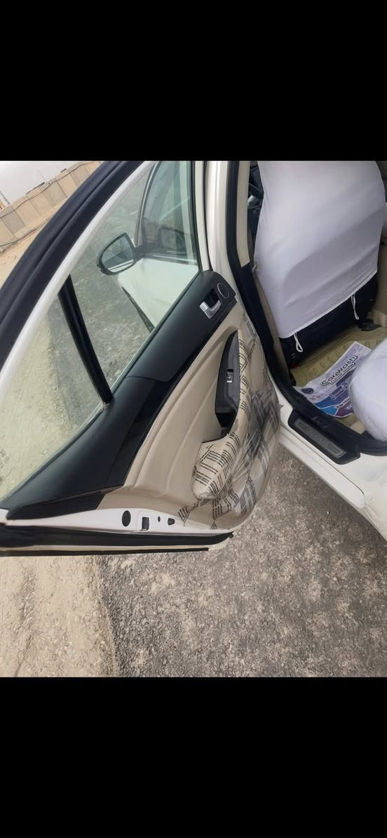 السلام عليكم كادنزا موديل 14فول مواصفات ميحتاج اذكر مواصفاته قطعه صبغ جاملغ امامي ايسر السياره خير من الله احلى من الصور مكاني بابل السعر 145للاستفسار اكثر 
***********
***********
تحياتي للجميع
