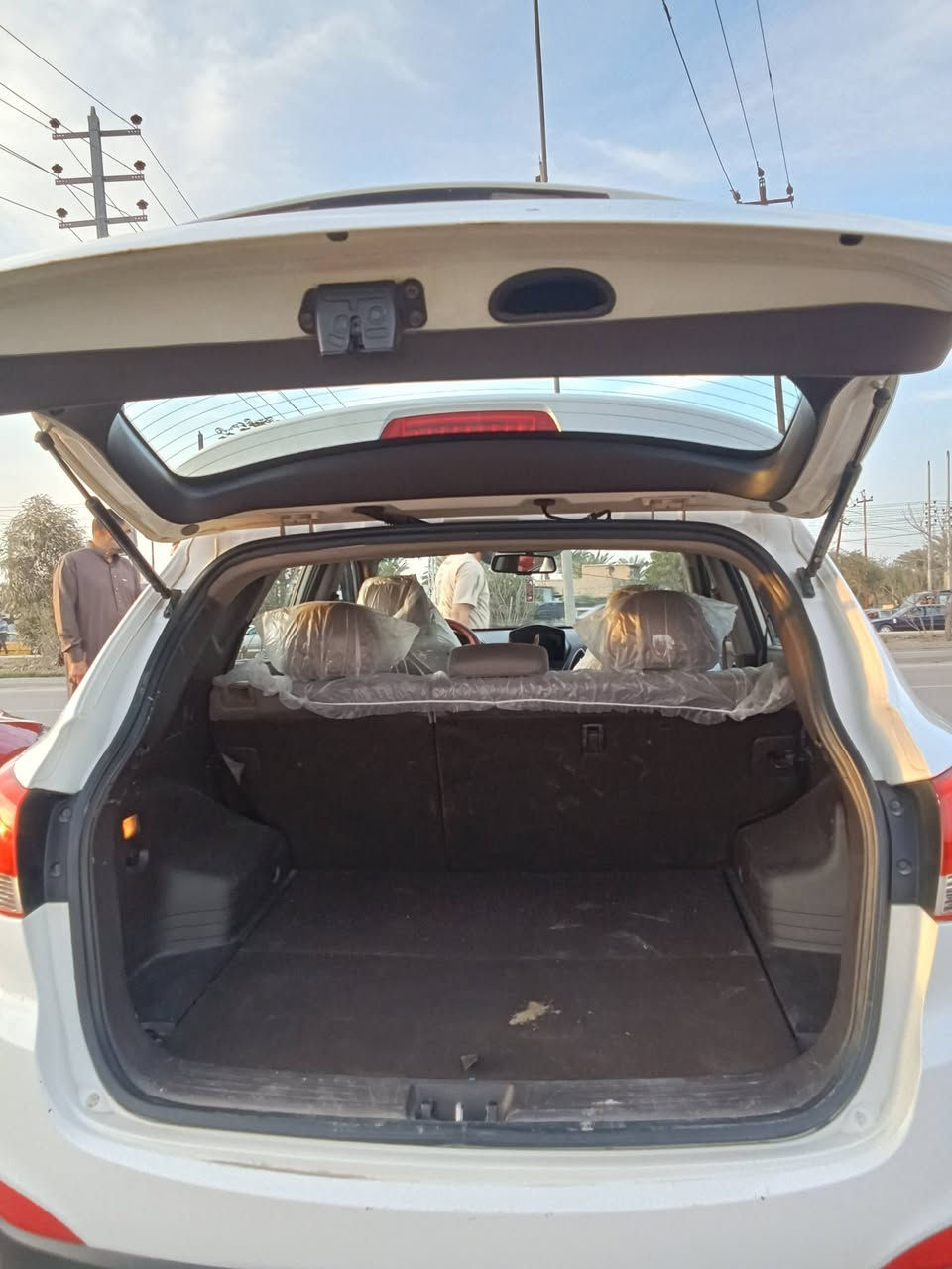 السلام عليكم ورحمة الله وبركاته 
توسان 2016خليجي اليونان في المنشور ما متواجد عل فيس السعر 135للستفسار الاتصال على رقم 
***********
