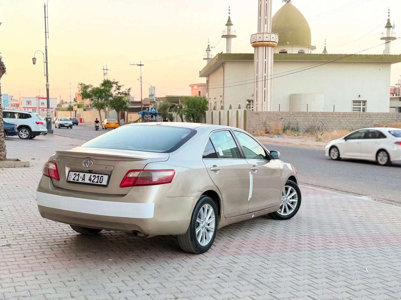سلام علايكم
كامري موديل ٢٠٠٩ كندي 
مصفات le شاشه حساس خلفي كاميره داخل اصفر  ويل كروم

كير محرك بشرط لا صوت لاصرف لا بخار محرك ٤/ ٢٤ 

سنويه جديد رقم دولي هزه جديد 
شرط تحويل 

سيره بي قتعه و نص صبخ بدوان جكه دواخل خلفي امامي كبس 

سعره ٩٤ بي مجال قليل
*********** كركوك, العراق
