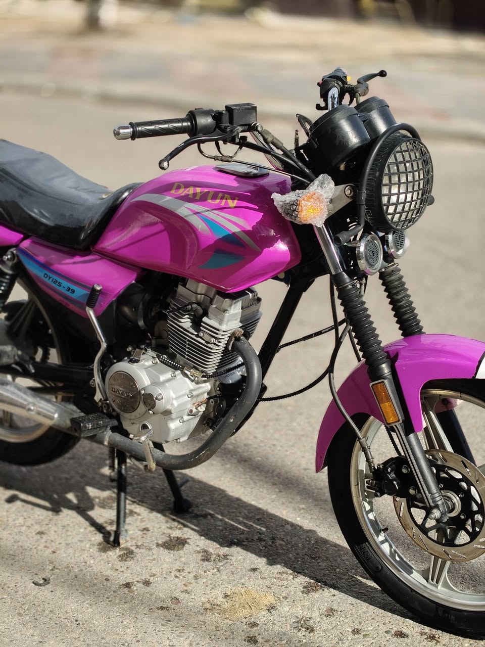 سلام عليكم دايؤن عضم رقم انكليزي بسمي تحويل مباشرجيولون مميز بنفسجي 23 شرط كفاله عامه من كلشي سويج سجينه نسختين دبل بلادي لايت جمجمه زنؤن مكاني كربلاء حي عامل السعر مليون 850 اتصل بيك خير دلل ميعجه سعر يطلع كبل ***********
