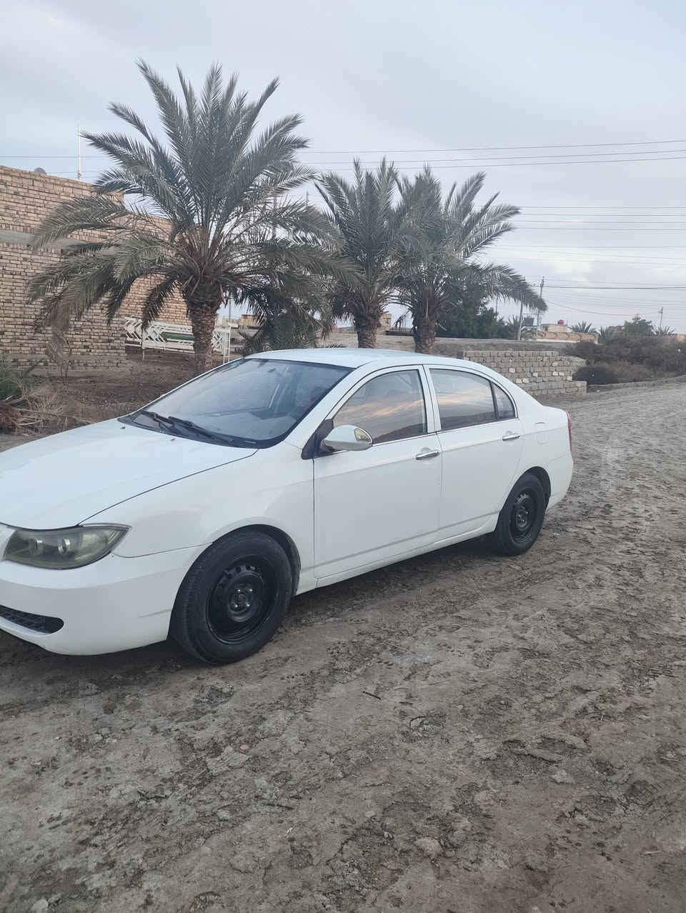 السلام عليكم سياره ليفان 620 موديل 2011 رقم ذي قار  الدولي  سياره جديده كير ومحرك  كورله محرك 1800  لايت زنون باتري جديد   بيه صبغات قليله اثر تلكيط خياسات   سياره جديده  تخم تاير حداديه وره وكدام  جديده  سعر 48  وبيه مجال مكان ناصريه كرمه بني سعيد
لاستفسار***********
