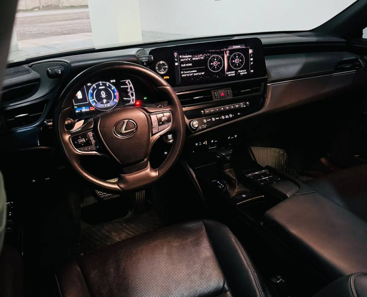 لێگزز 2022  فوول مواسەفات ES 350 
ماوەی ڕۆشتن : ٣٩ هەزاری حەقیقی ..
٦ بستۆن مەکینە ٣.٥ 
گاعی بیلادی و کەتەلۆک و هەموو شتێکی لەگەڵە 🔷
سەیارەکە تەنها ٢ پارچەی بۆیاخە بێ ناو بێ ئێرباگ ماباقی هەموو گیانی بەشەرت و زۆر زۆر جوانە و بێ چاڵ و شوخت زۆر تازە و جوانە پێش و دوای کەپسە .. 🔷
مەکینە و گێڕ بەشەرتی یەک مانگ نەکراوەتەوە و خەلەلی نیە بەشەرت ..🔷
مواسەفات ١/١ ES 350 فوول پانۆراما 
(( بەصمە ،، پانۆراما ،، شاشە گەورە ،، کوشن سارد و گەرم سوکان هیتەر ،، ڕادار پێش و دواو لاکان ،، تەحدید سورعە خۆی ئۆتۆ ماتیکی سوکان و ئیستۆپ و بەنزین ئەکات ،، فڵچە حاسە ئۆتۆماتیکی دادەگرسێت ،، کوشن خەزن لایت لید و عەدەسە ،، هەردوو کوشن کارەبا ،، ٣ مۆدی لێخۆڕین ،، شاشە و دەبڵ ماوس ،، کامێرا و حاسەی ٤ لاکان ،، ٣ گێڕ و گێر سپۆرت و گێری سوکان ،، و زۆر مواسەفاتی تر  )

سعر لە کۆمێنت داوابکە ڕاستەخۆ بۆت دیت 📩 

٤ تایەی لۆکی بیلادی لە ژێرە 
تەحویل و غرامە بەشەرت 🔷
سەنەوی و ڕەقەم و هەموو شتێکی تازەیە
شوێن : سلێمانی 

ژمارەی خاوەنی 
***********
