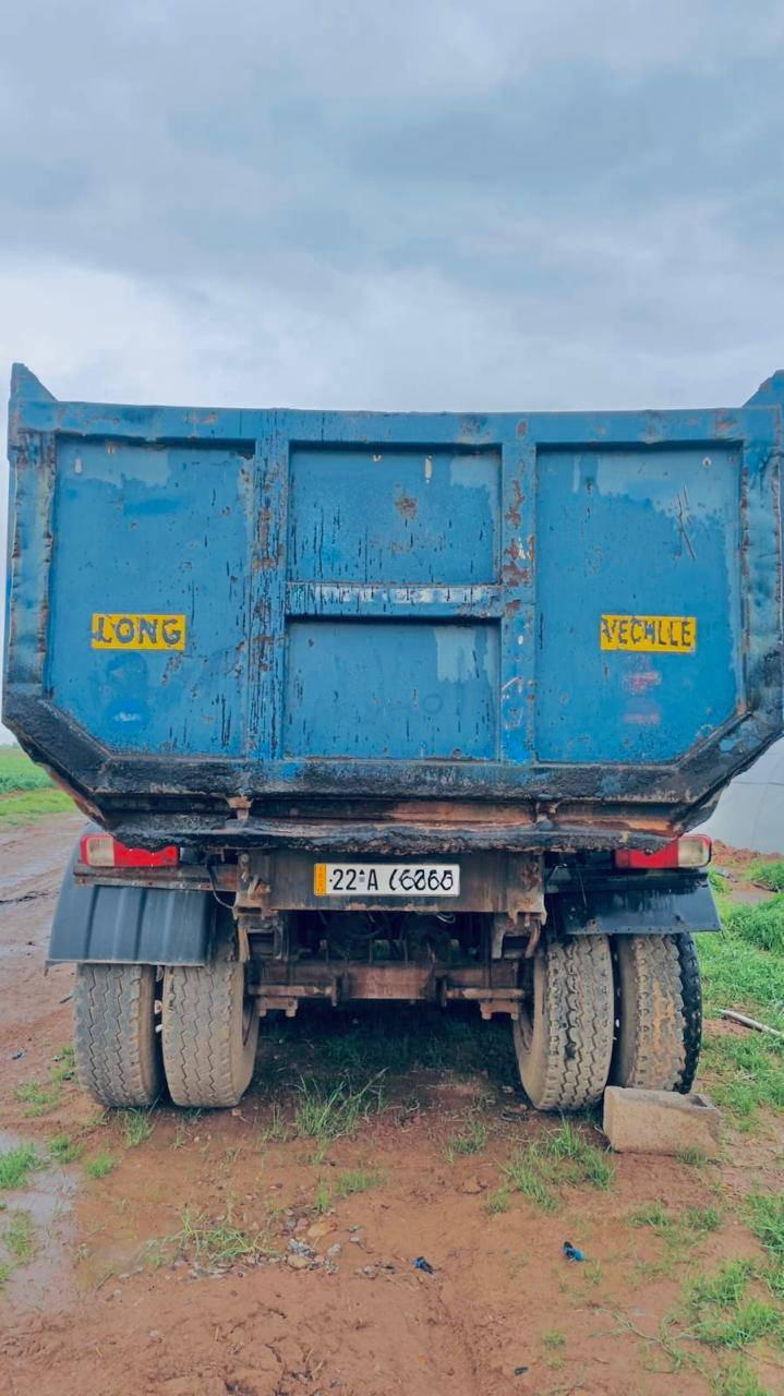 للبيع نساف تركي وزقان تخم تاير 24متر ستندر
***********. *********** بي واتس
