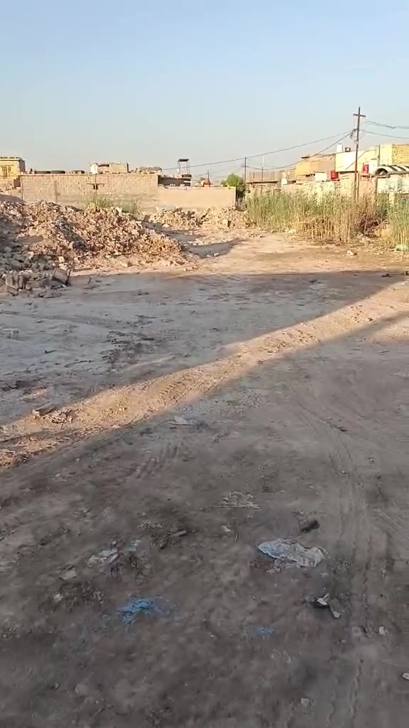 قطعة ارض للبيع مساحه 600م واجها 15نزال 40
قريبه عله شارع الحولي وعله شارع العماره 
الاستفسار ***********
