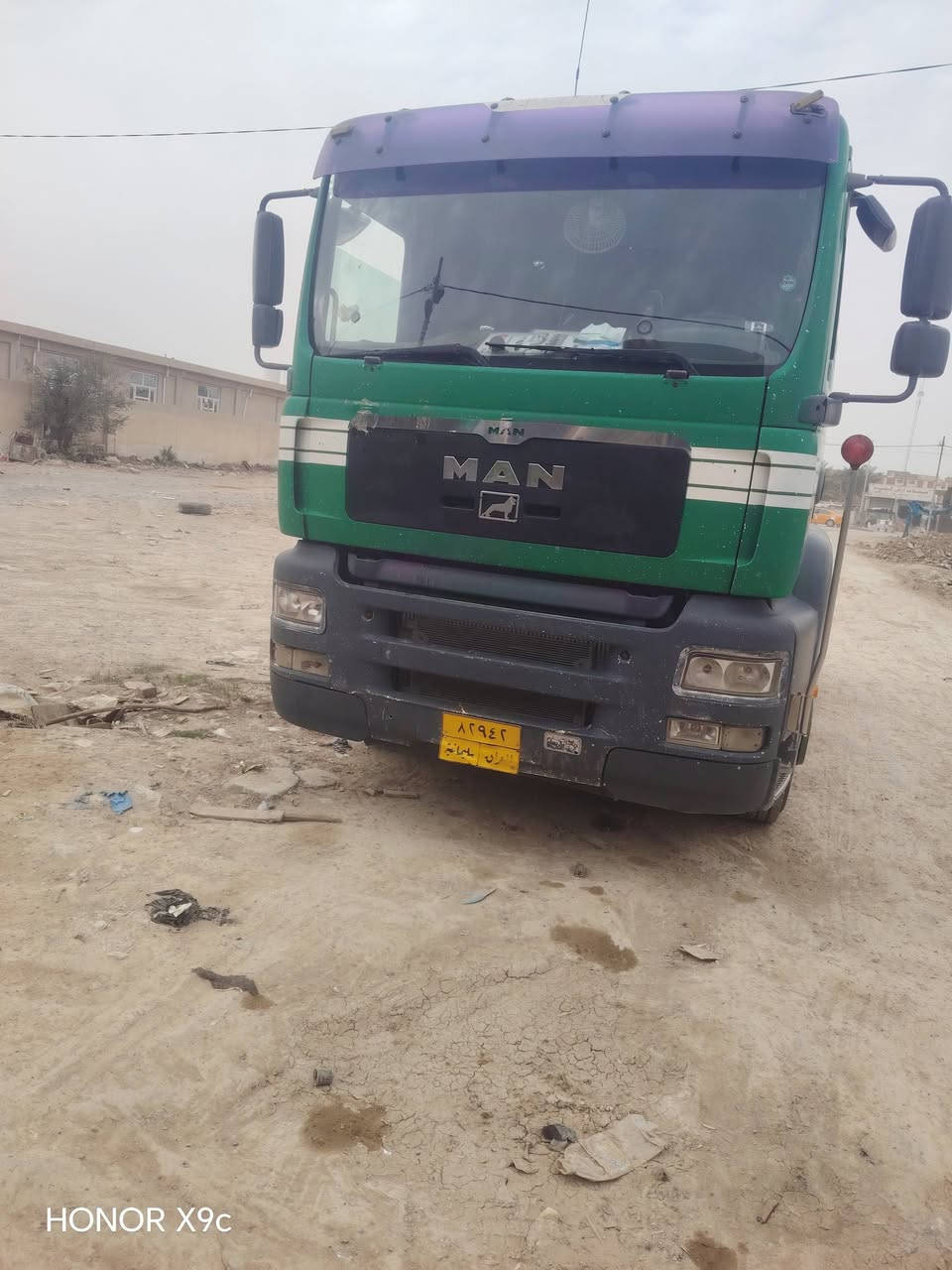 سلام عليكم راس تريله مان البيع مديل ٢٠٠٤ سياره كامله مربوطه نساف ٣ لوحات سياره كامله تخم تاير سنويه صار ٣ شهر من صقتت سعرهه ٩٥ وبيهه مجال قليل مكان ديالى بعقوبه ***********
