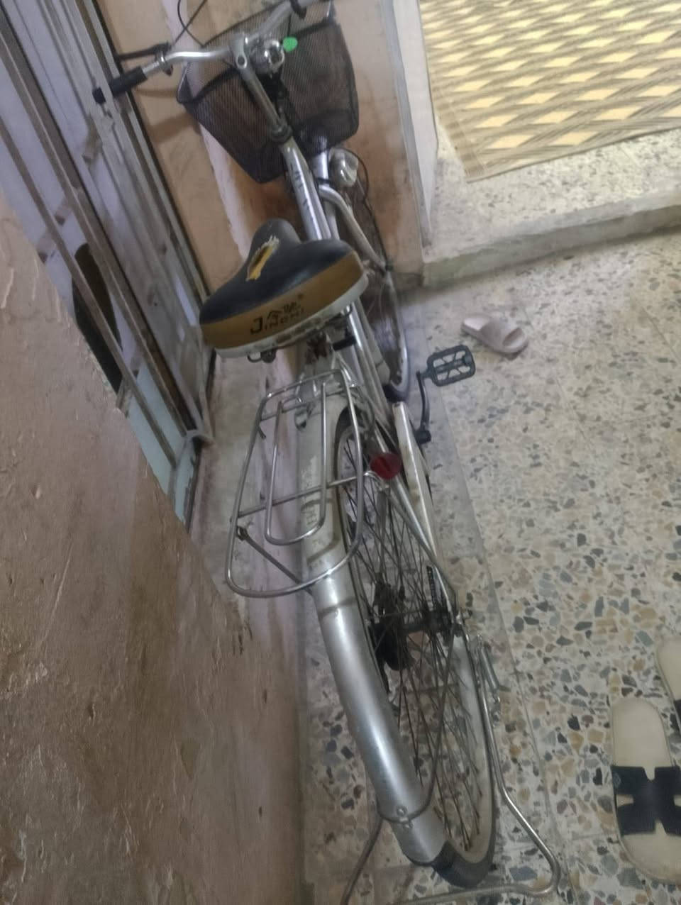 للبيع ب١٠٠ بي لايت امامي حجم ٢٨


**إذا كنت صاحب هذا الإعلان وتريد حذفه لأي سبب، رجاءا أرسل رسالة إلى الدعم الفني**