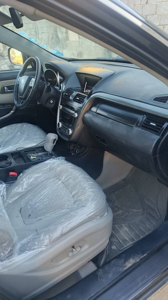 السلام عليكم من رخصة الادمن سيارة فاو موديل ١٦ سيارة فول مواصفات شنو ابالك السياره بيها امرايات شفط  تخم تاير الكير اوتو ٦سرع تايرها ١٧ محركها ٢٠٠٠  السياره شماليه تريد تحويل تريد وكالة تريد تحويل تدفع فلوسه تريد وكالة تدفع فلوسه بيع او مراوس للاستفسار الاتصال على الرقم يتوفر واتساب *********** السعر 75 كربلاء, العراق
