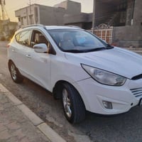 توسان ٢٤٠٠ • ٢٠١٣ • ضربه جانبيه