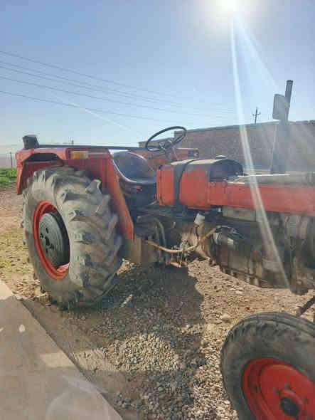 السلام عليكم تركتر عنتر للبيع مديل 81 محرك معمر رايمن كير شرط هودرليك شغال تواير الكدام جديدات الورة نص عمر عنوان محافظة نينوى ناحية وانه السعر 4مليون أوبي مجال ‏‪***********‬‏ سبهان وانة
