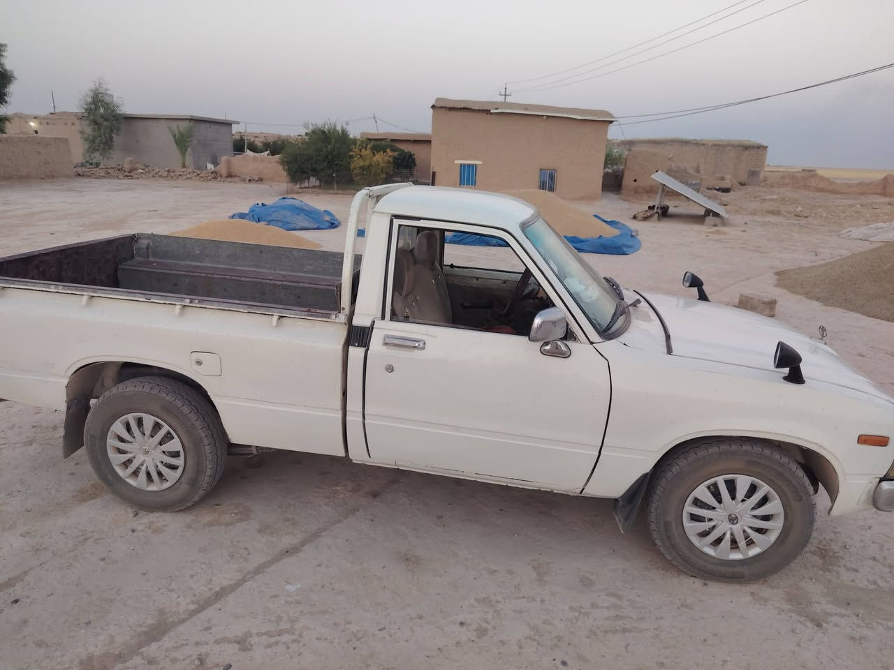 للبيع
بيكم تيوتا موديل 80   

گير محرك شرط تايرات جدد  

سياره مال جنيه حيل نضيفه 

شرط التحويل السعر 30 وبيها مجال شي بسيط  

للأتصال : ***********
