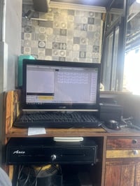 غراض مطعم كامل للبيع للستفسار 07710797133