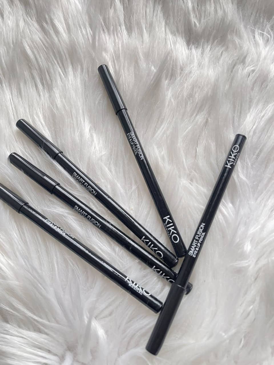 كحل أسود من KIko
لون غني وثبات رائع ليبرز جمال عينيك بلمسة واحدة فقط🖤
متوفر توصيل
للطلب والاستفسار التواصل ع الخاص🚚📦


**إذا كنت صاحب هذا الإعلان وتريد حذفه لأي سبب، رجاءا أرسل رسالة إلى الدعم الفني**