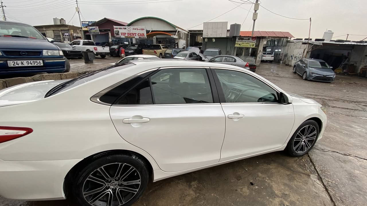 السلام عليكم

كامري 2016  SE plus

السياره ضررها ٣ قطع  

السعر142 وبيها مجال بسيط المكان عقرة***********
