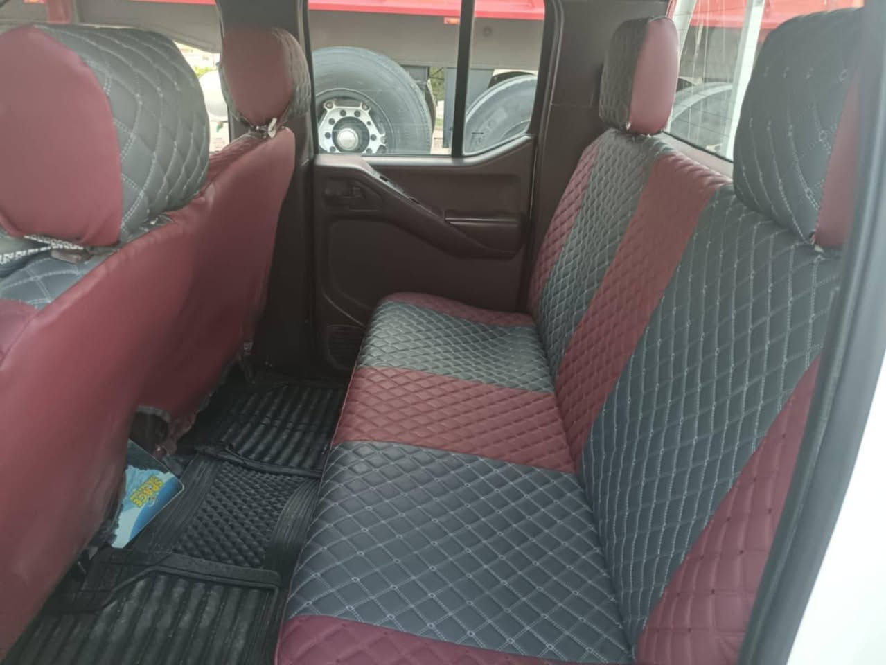 سلام عليكم مرخصت المسول نيفاره 2009محوره راس الثور 2500 گيرومكينه جدد
حداديه جديده
ماعايزه غير التبريد
85وبيهه مجال
***********
