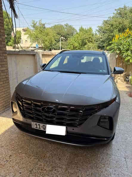 السلام عليكم 
توسان 2023 وارد أمريكي 
رقم بغداد بأسمي السيارة 
ماشية 30000 km 
محرك 2500 فور ويل
فول مواصفات ليميتد 
كشنات كهربائية الأمامية تدفئة تبريد 
الخلفية تدفئة جلد اسود
كامرات 360 
رادار 360
تدفئة ستيرن  
خزن ميموري
صندوق كهرباء 
اوتو بارك قيادة ذاتية
كير بيانو
وبعد بيها مواصفات 
حادثها موضح بالصور الجاملغ نفسة والبنيد نص من عندة مصبوغ
ايرباك دركة فقط
مكان السيارة بغداد شارع فلسطين 
هاتف 📞 *********** متواجد واتس اب
السعر 225 
واعتذر على الاطالة
