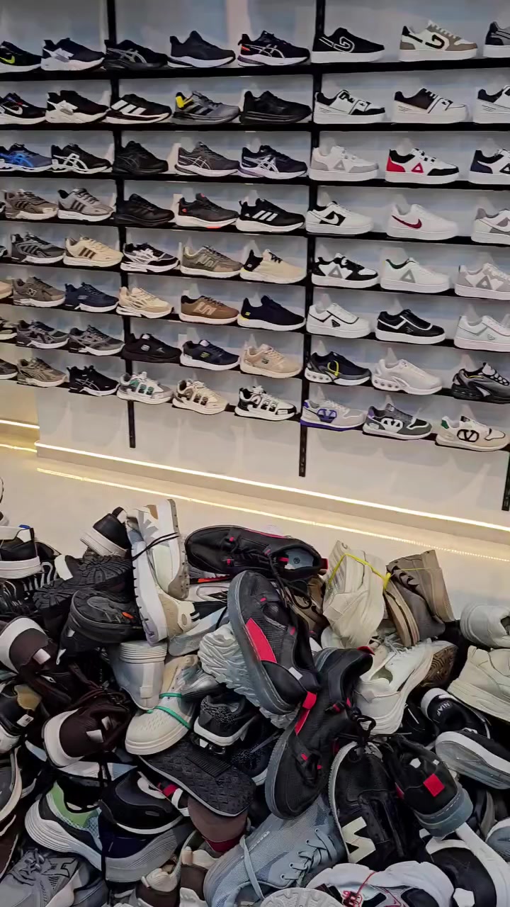 #صووووووووووولد ____ #100ألف
✅️ المحل (1️⃣) #العلمة_قوطالي 
✅️ المحل (2️⃣) #سطيف البازار الجديد
#التوصيل_متوفر_لجميع_الولايات 🚛
✅ شَرِّفُونِي بزيارتكم 💓💓 أهلا وسهلا ومرحبا 
مرحبا بيكم ❤️


**إذا كنت صاحب هذا الإعلان وتريد حذفه لأي سبب، رجاءا أرسل رسالة إلى الدعم الفني**