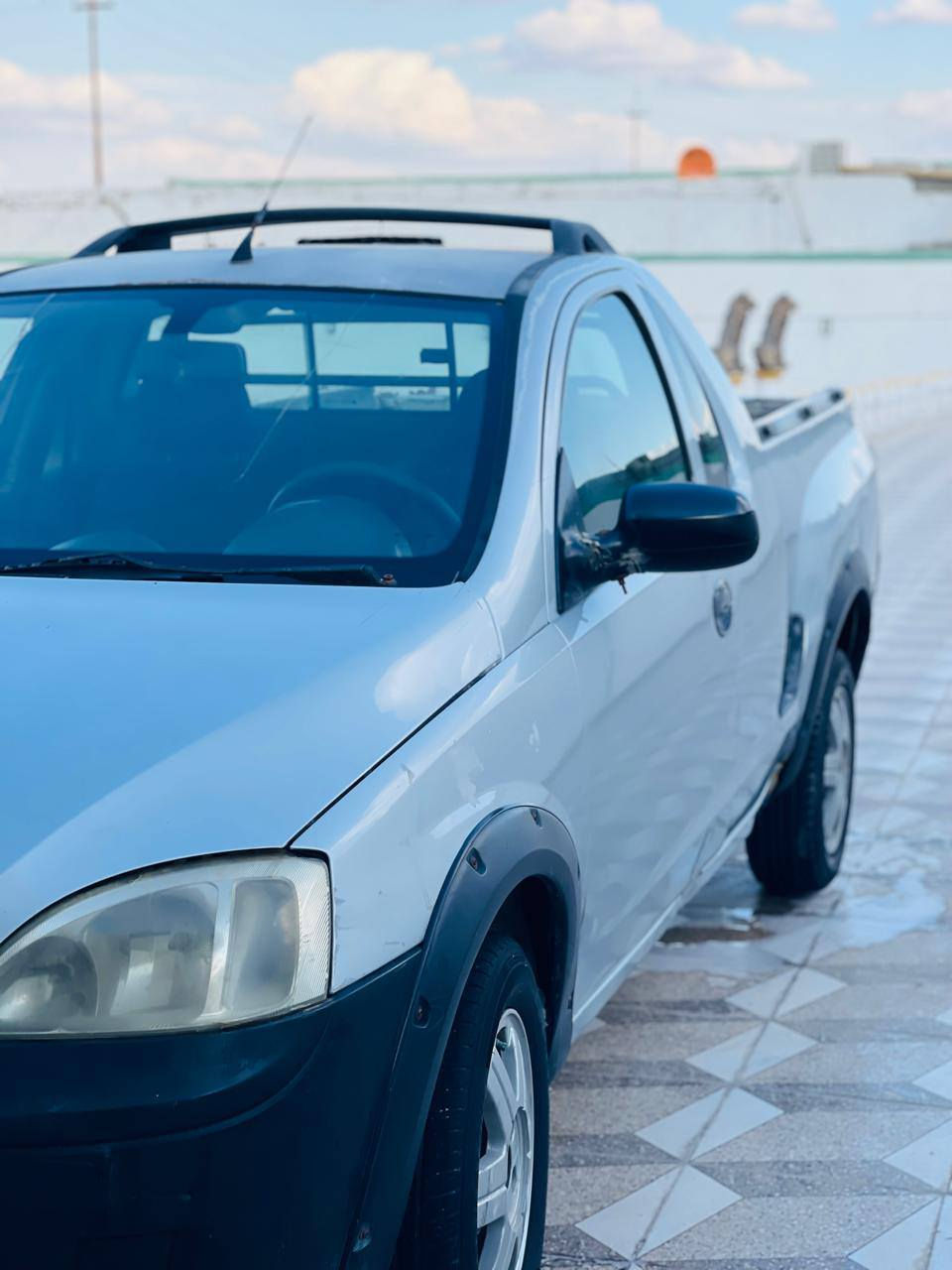 السلام عليكم شوفر ليت موديل 2010 محورة كورلاة اوتماتيك. تشغيل بصمه سنتر جام اوتماتيك وي فتحت الباب  رقم اربيل تحويل سنويه نافذة عوزهه ترتيب حداديه سعرهه 35 وبيهه مجال قليل مراوس عادي  مكاني ذي فار الرفاعي ***********
