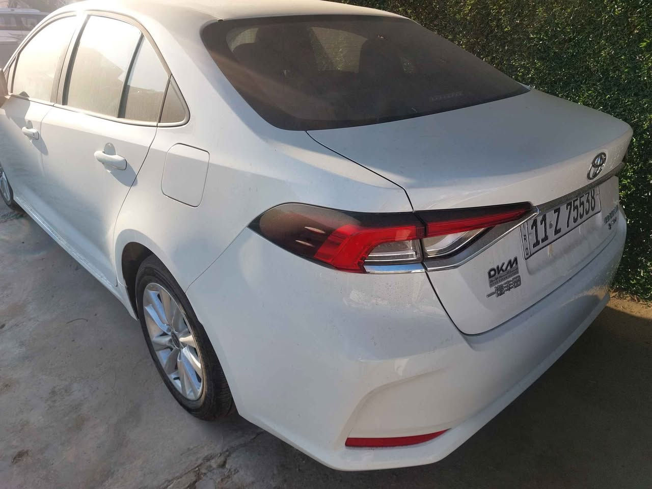 عندي كورلا ٢٠٢٥ خليجية هايبرد الشكل الخليجي زيرو ماشية 1000 رقم بغداد الإنكليزي بسمي مكفولة كفالة عامة فول بصمة سلايد داخل جلد اسود السعر 159 ورقة بيها شي بسيط حك الجية ت (***********) موجودة السيارة في زيونة بغداد, العراق
