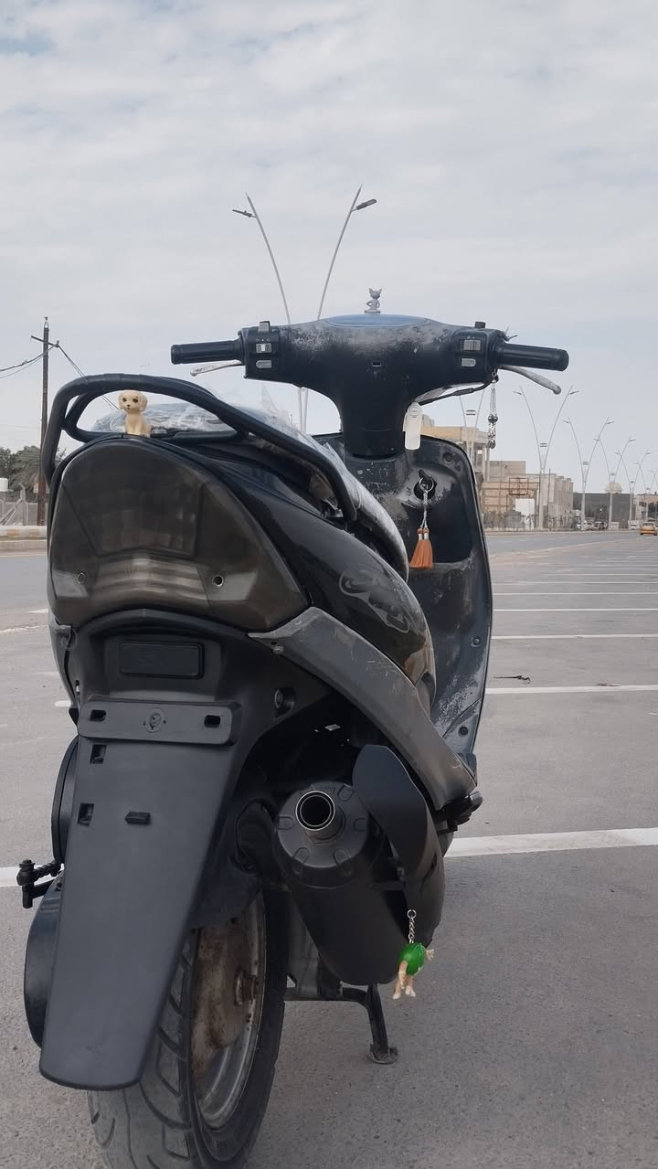 السلام عليكم مستعجل ع بيعتها
للبيع 
 دراجه ماكس منغولي للبيع كفرات بلاد مكينه 50 بلاد دراجه مامفتوحه كامله من طول للطول ((( شرط الفحص بالمكان اليعجبك ))) سلف هندر كهربائيات مكينه نضافه 95 بالميه سعر 650 وبيها مجال للشراي عنوان ناصرية مركز  *********** هذا رقمي متواجد واتساب
