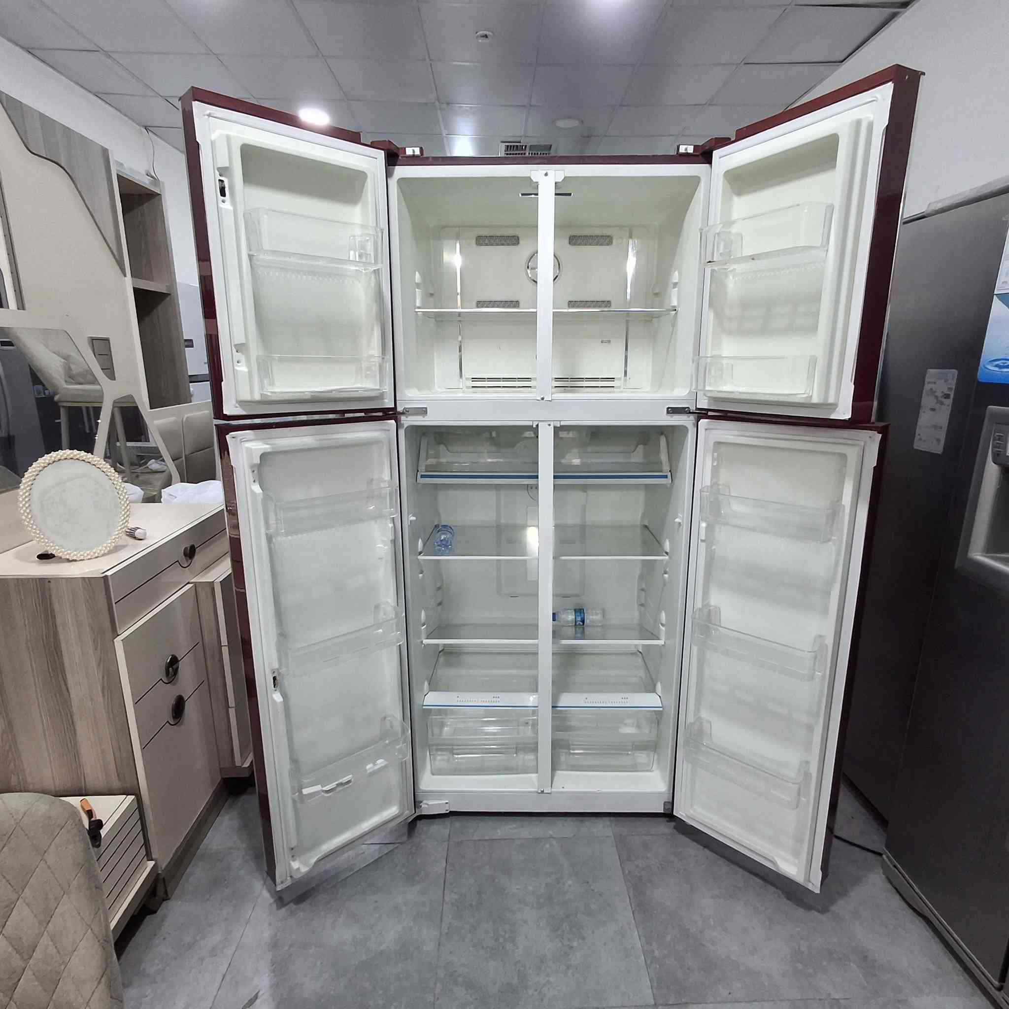 السلام عليكم ثلاجه ومجمدة بابين ٣٢قدم فول نظافه واصل للمنزل داخل أربيل مع ضمان اسبوع رقم تواصل وتساب ***********
