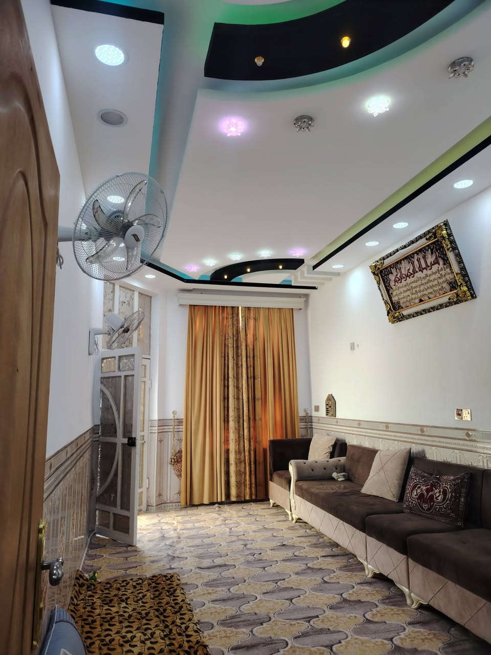 ياالله دار للبيع مساحه ١٢٠متر حي ميسان منطقه ٢٣

طابو صرف شارع ١٢ حرف T مواصفات الدار طابقين صب

شغل جناي غرف نوم عدد3 صالات عدد2 استقبال ومطبخ

وصحيات عدد٣ السعر ١٦٢ مليون مع المجال القليل

الاستفسار *********** واتساب بلخدمه مكتب

الجبوري للعقار & & & & & & & & & & & & & & &
