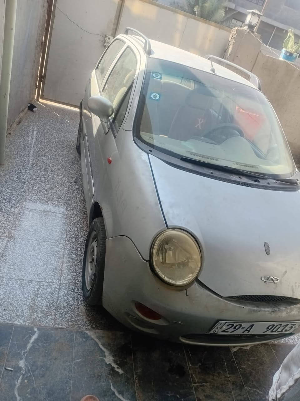 سلام عليكم للبيع QQ موديل 2013 رقم واسط تحويل ثاني يوم باسمي السعر 28 وبيها مجال حك الجية. سنوية 29 سيارة خير من الله محرك كير كلج منظومة كله جديد تخم تاير باتري جديد 
شراي اتصل ***********  مكان سيارة الزبيديه
