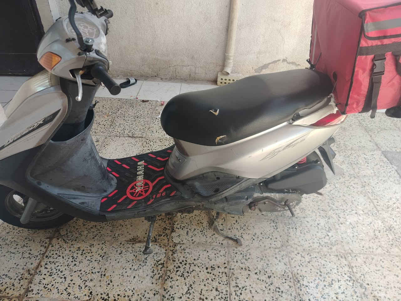 سلام عليكم دراجة بريز 2007منزلهة ربمة 2026 /17/1 دراجة مكفول من كلشي كلهة ابلادية أوراق كاملة دراجة مال بيت مماشية السعر قفل بدون احراج 900 مكاني الغزالية الشراي هاذة رقمي ***********
