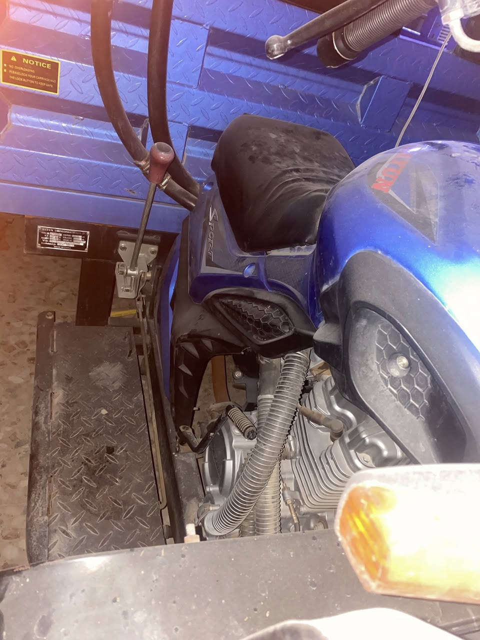 ‏سلام عليكم ستوت Bax للبيع رقمه سعر 4,000,000 ونص وكاني سيديا***********
