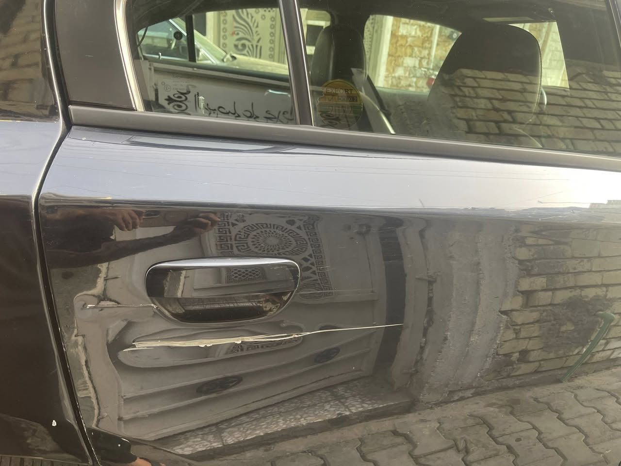 سلام عليكم جارجر للبيع موديل 2013سياره ضربه مالتها بجم بيها طخها بل باب مثل ماموضح بصوره سياره كير ومكينه كفاله كير موس طياره سعر 120قفل رقم الهاتف ***********
