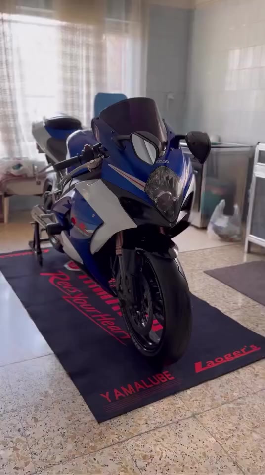 سلام عليكم
متاح جكسر 1000 
مبرمجه ٣ مودات
عليه صالنصه Brocks
عليه ترتيبات مثل مواضحه بل صور 
عله تخم سلايدرات 
دراجه. زنون 
دراجه كفاله عامه 
مكاني بل حسينيه مال راشديه 
رقم ***********
