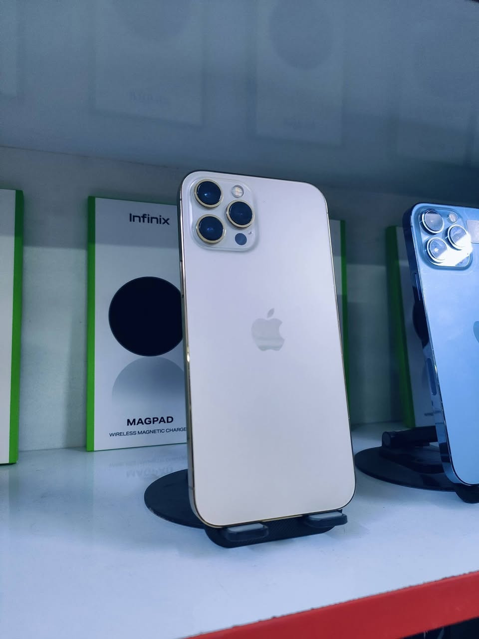 ايفون 12 برو ماكس

جهاز فول نظيف جدا مكفول 100% 🔥

ذاكرة 256
بطارية 74 بلاد
نموذج M
لون ذهبي 💯

الجهاز مكفول غير مفتوح ولا مستبدل اي قطعة والسعر 🔥

زورونا العنوان قضاء النصر شارع العيادات قرب صيدلية غايب العميري


**إذا كنت صاحب هذا الإعلان وتريد حذفه لأي سبب، رجاءا أرسل رسالة إلى الدعم الفني**